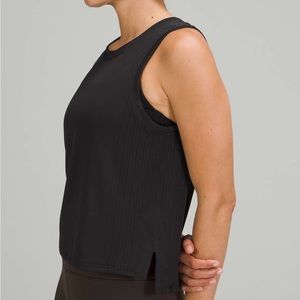 Lululemon train to be tank top- black- size 4